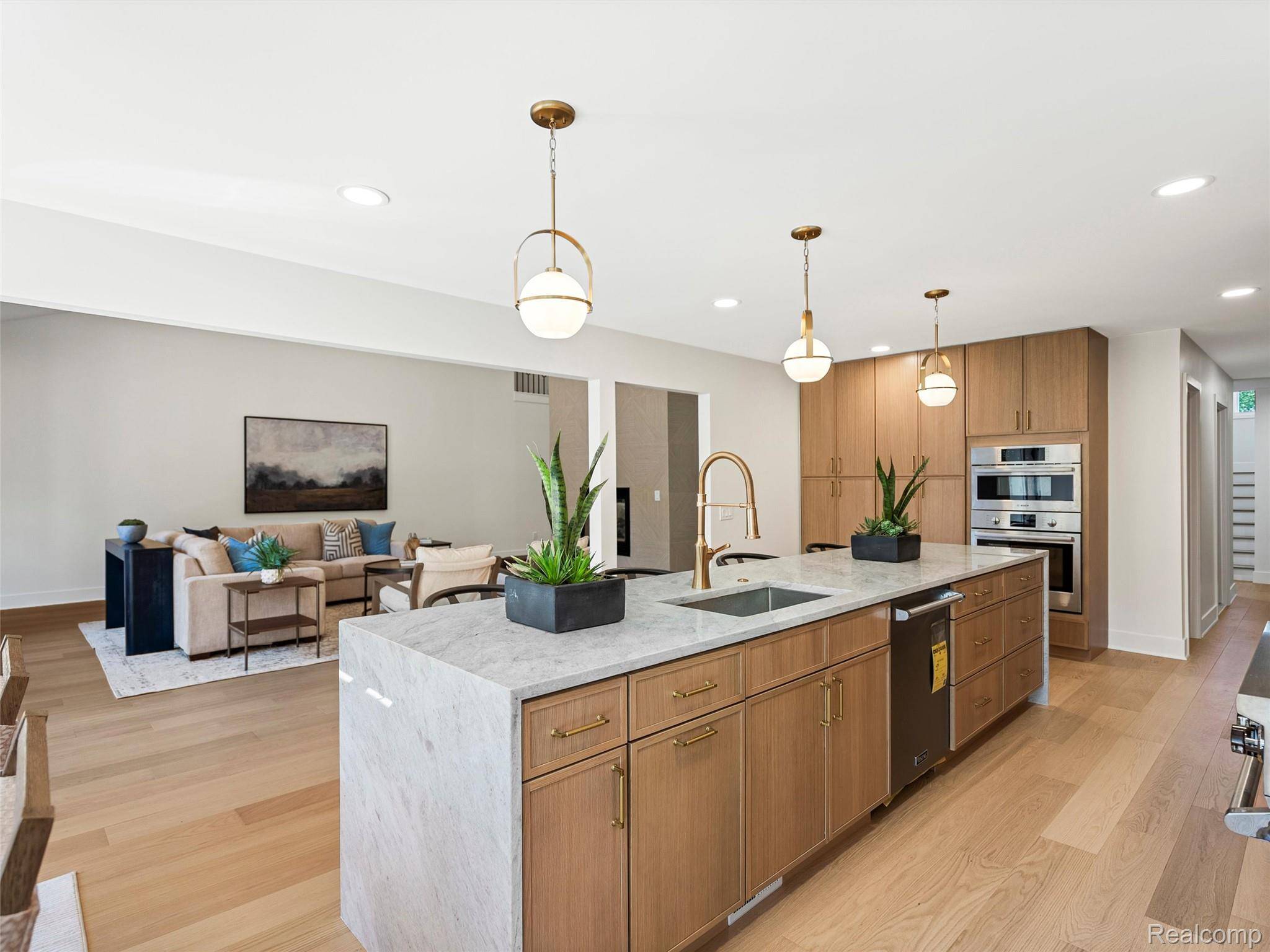 Novi, MI 48374,22463 Norfolk CT