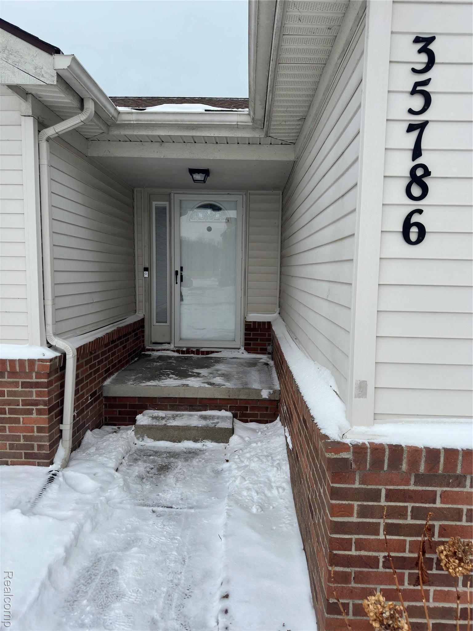 New Baltimore, MI 48047,35786 Walden CT