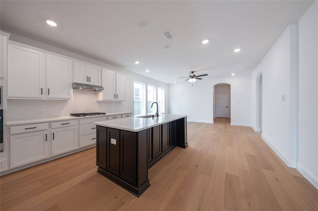 Justin, TX 76247,8905 Acorn Avenue