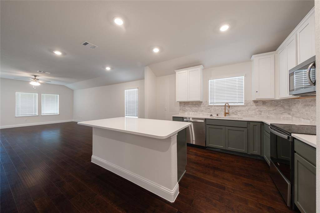 Anna, TX 75409,3329 Longfellow Avenue