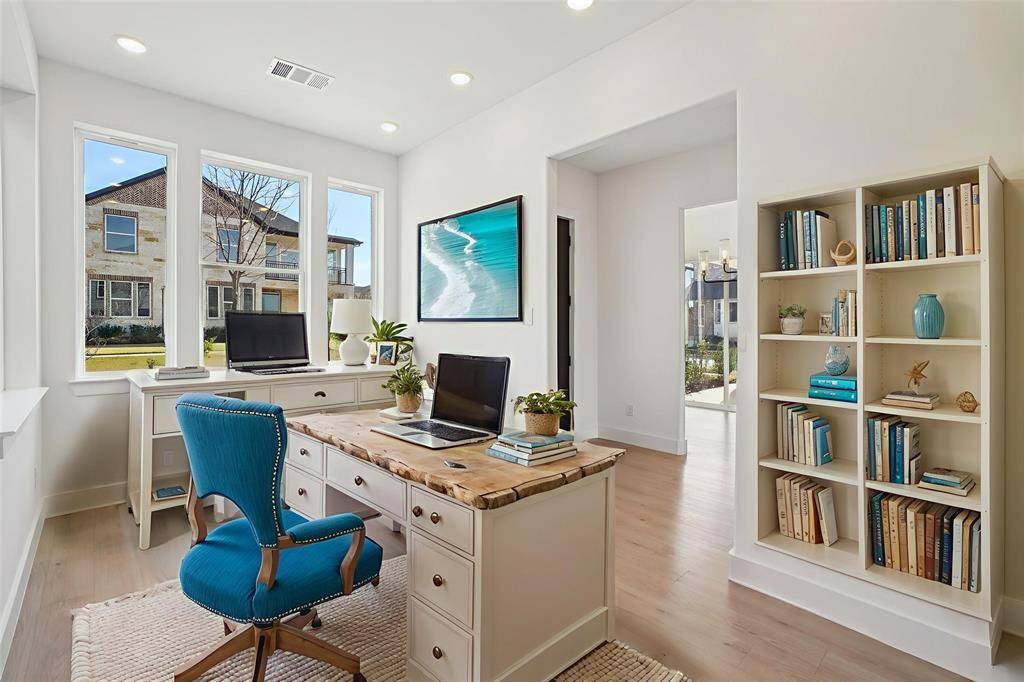 Rowlett, TX 75088,3700 Pardoners Mews