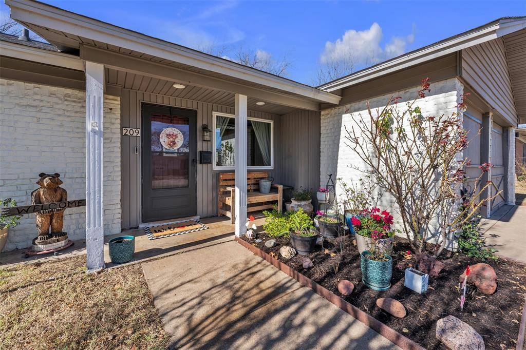 Crowley, TX 76036,209 Mccurdy Street