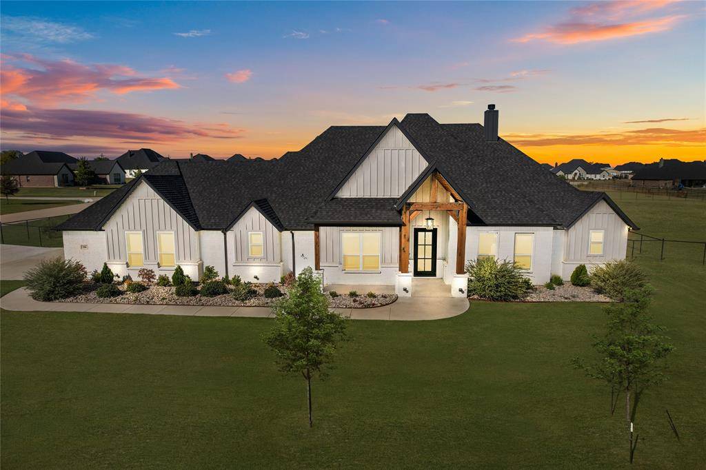 Godley, TX 76044,256 Agua Linda Drive