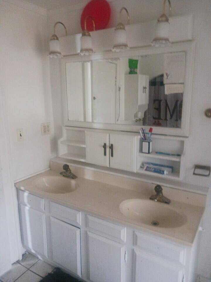 Muskegon, MI 49444,2144 Baker ST