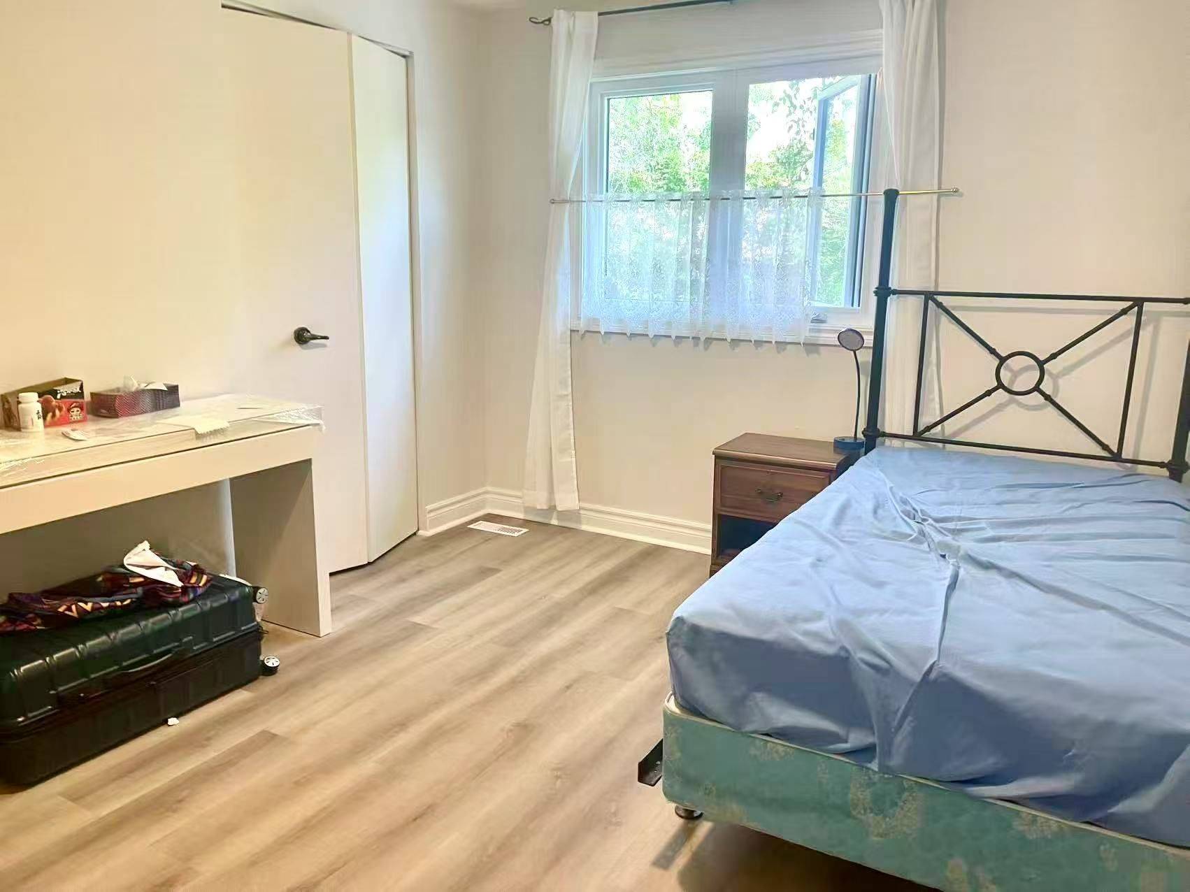 Toronto E05, ON M1W 1T9,132 Heatherside DR #Room 3