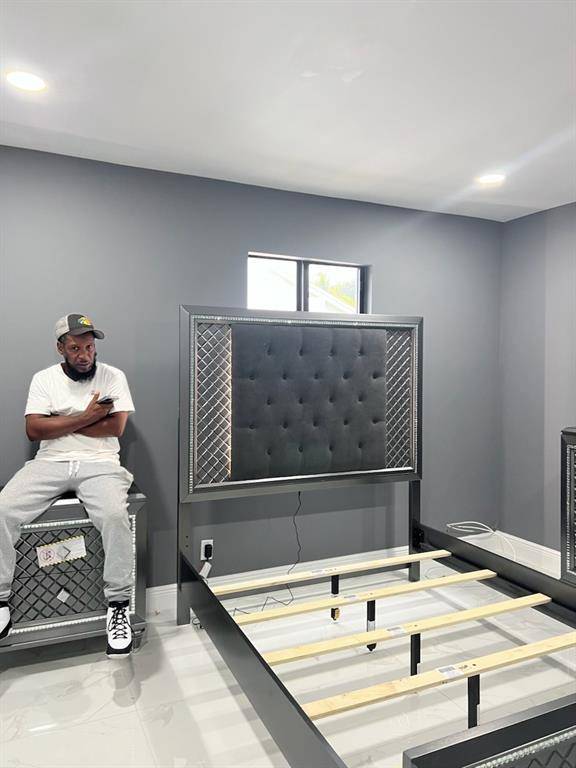 Miami, FL 33167,Address not disclosed