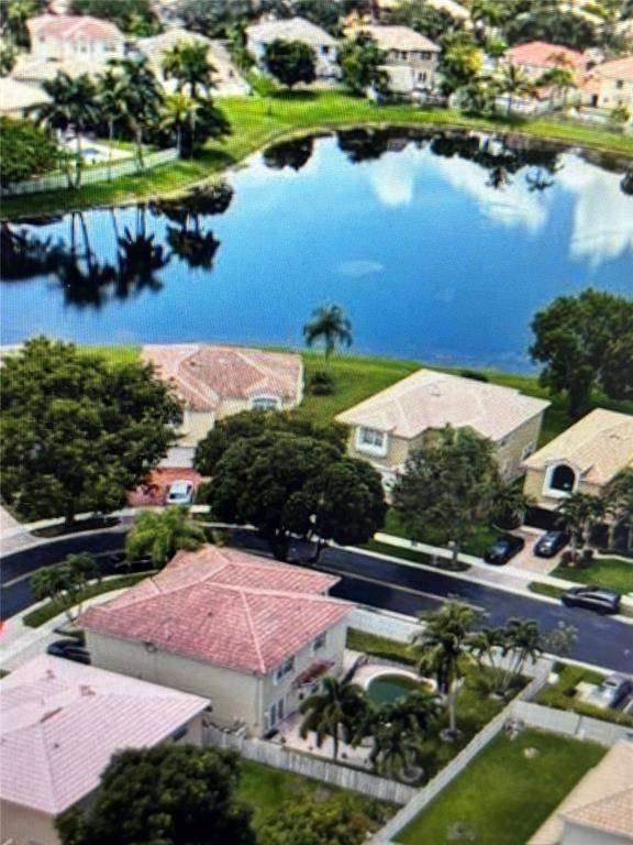 Sunrise, FL 33323,2351 nw 138 dr