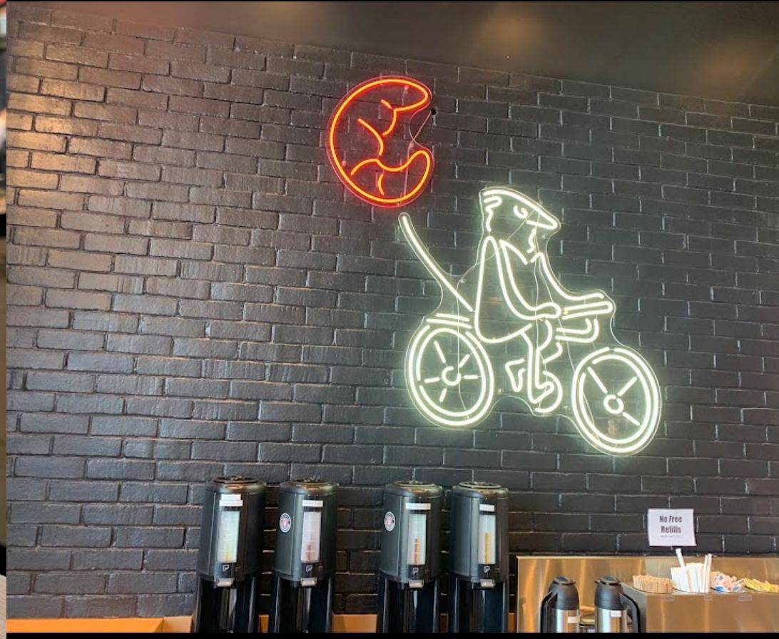 Mississauga, ON L5B 2C9,100 City Centre DR N #2-712