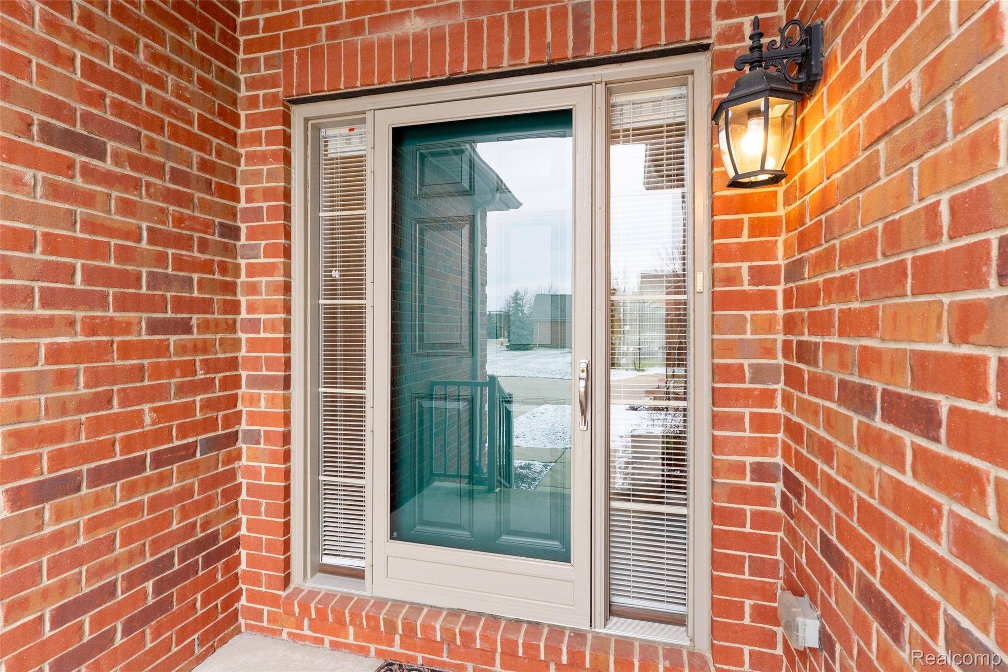 Sterling Heights, MI 48310,2068 Glenwood DR