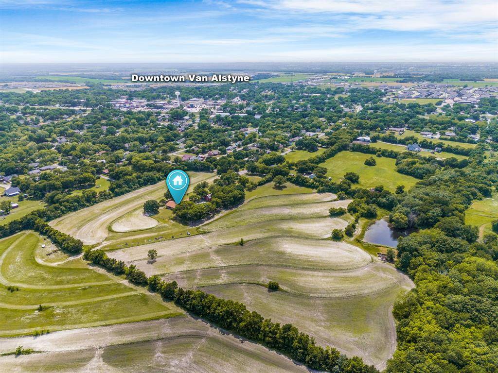 Van Alstyne, TX 75495,992 Tolson Avenue