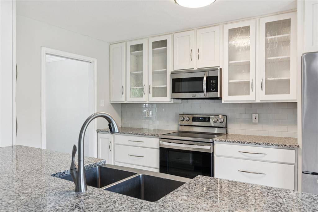 Lucas, TX 75002,1 Glencove Circle