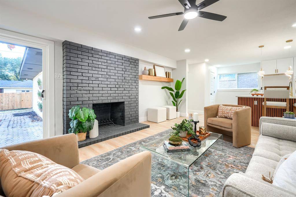 Dallas, TX 75248,7730 La Sobrina Drive