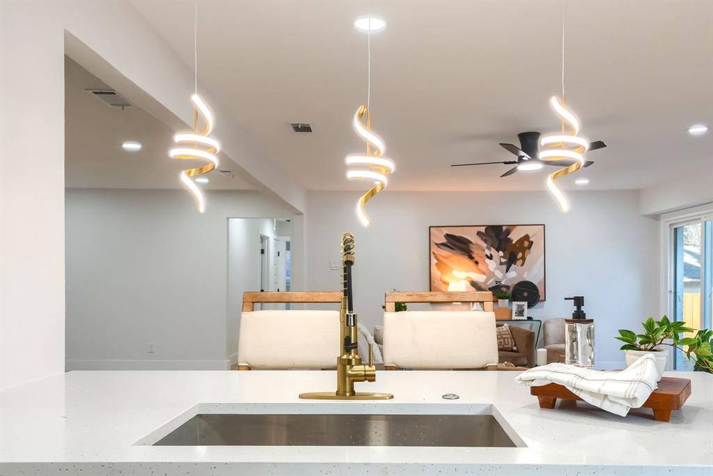 Dallas, TX 75248,7730 La Sobrina Drive