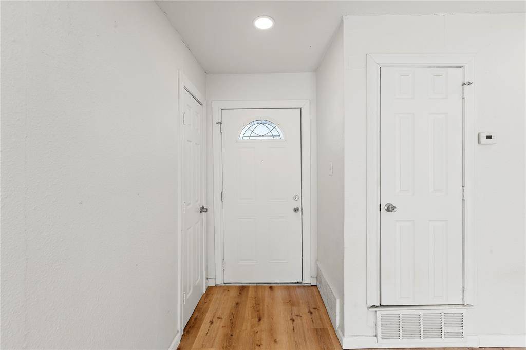 Mansfield, TX 76063,1012 E Dallas Street