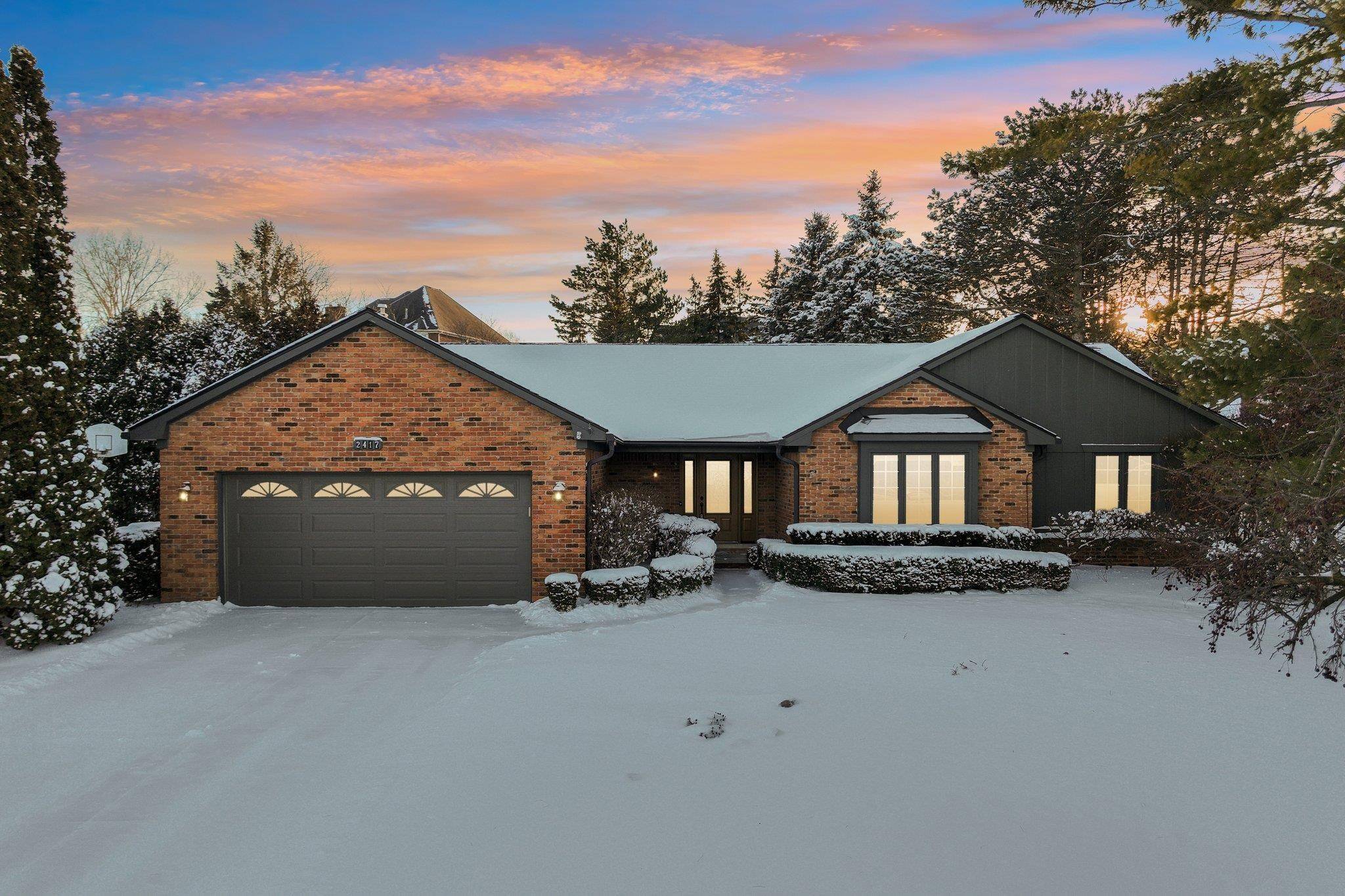 Rochester Hills, MI 48309,2417 Beacon Hill DR