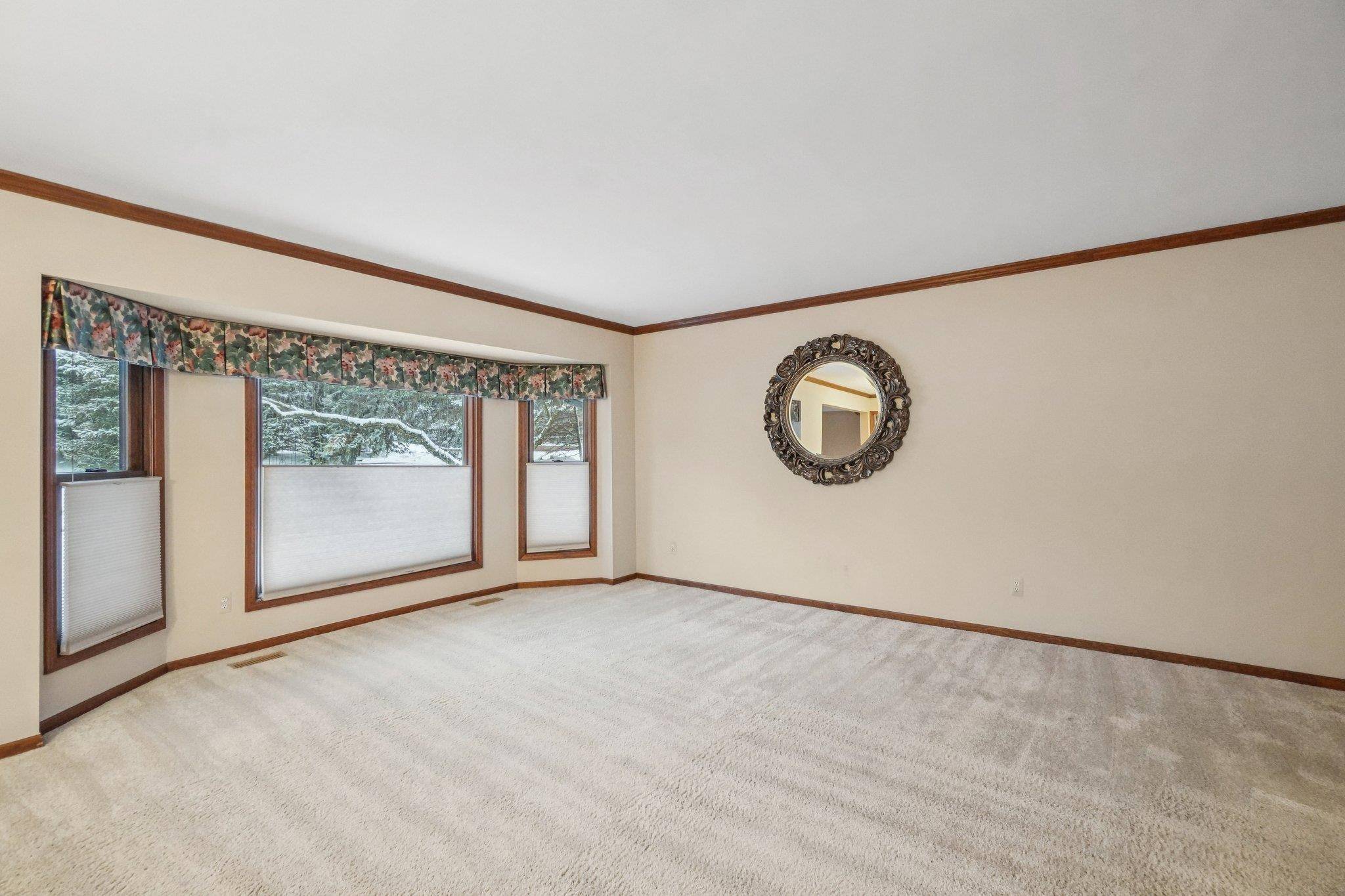 Rochester Hills, MI 48309,2417 Beacon Hill DR