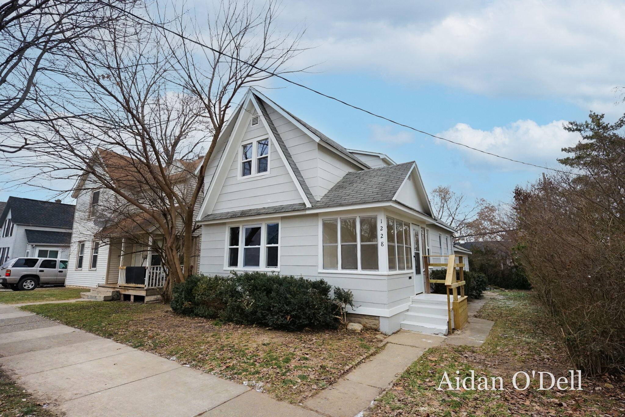 Grand Rapids, MI 49504,1228 Quarry AVE NW