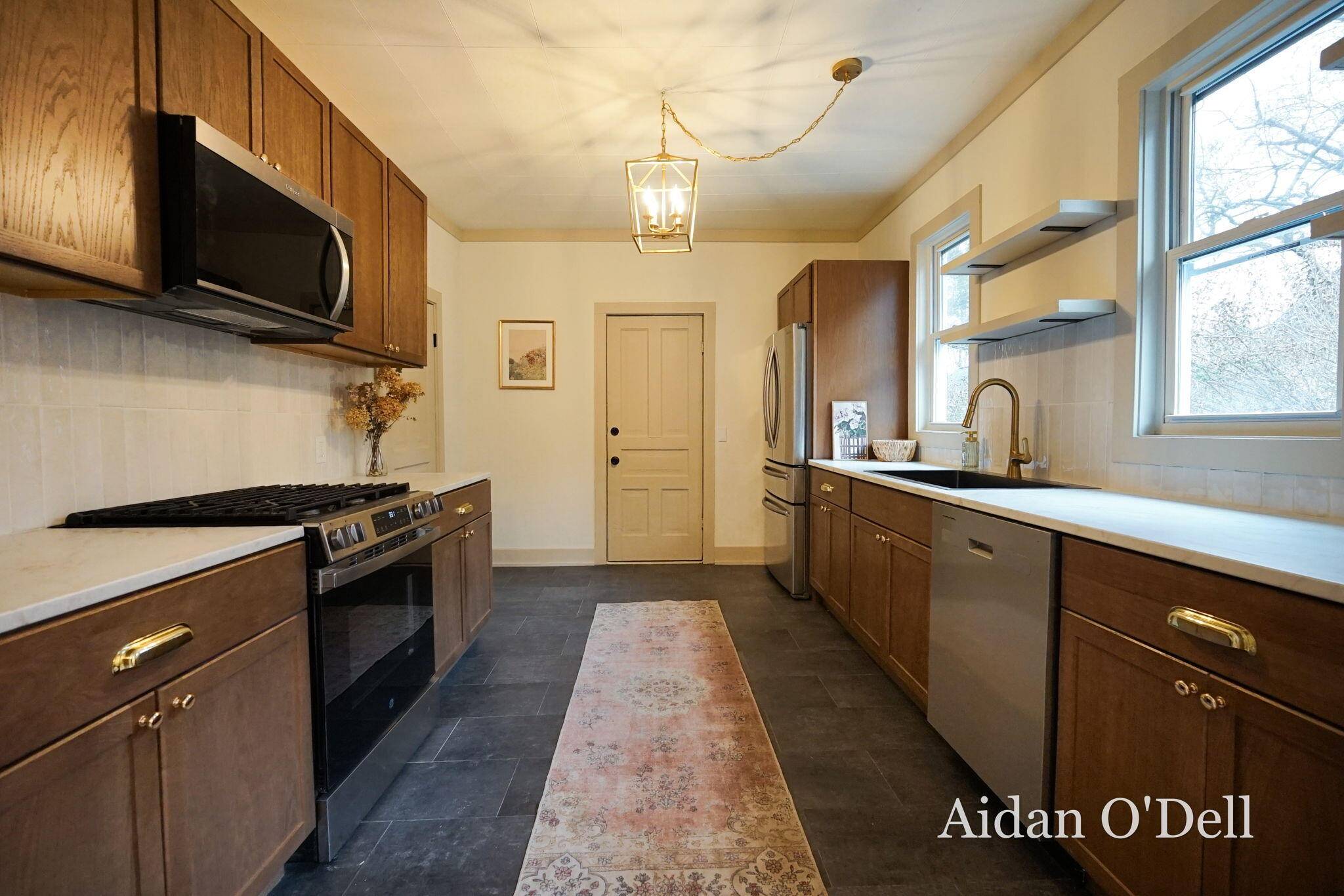 Grand Rapids, MI 49504,1228 Quarry AVE NW