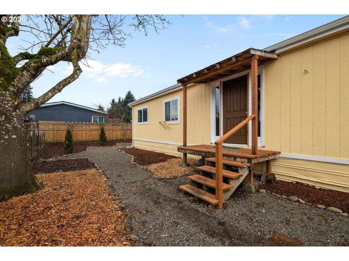 Stayton, OR 97383,9874 GOLF CLUB RD