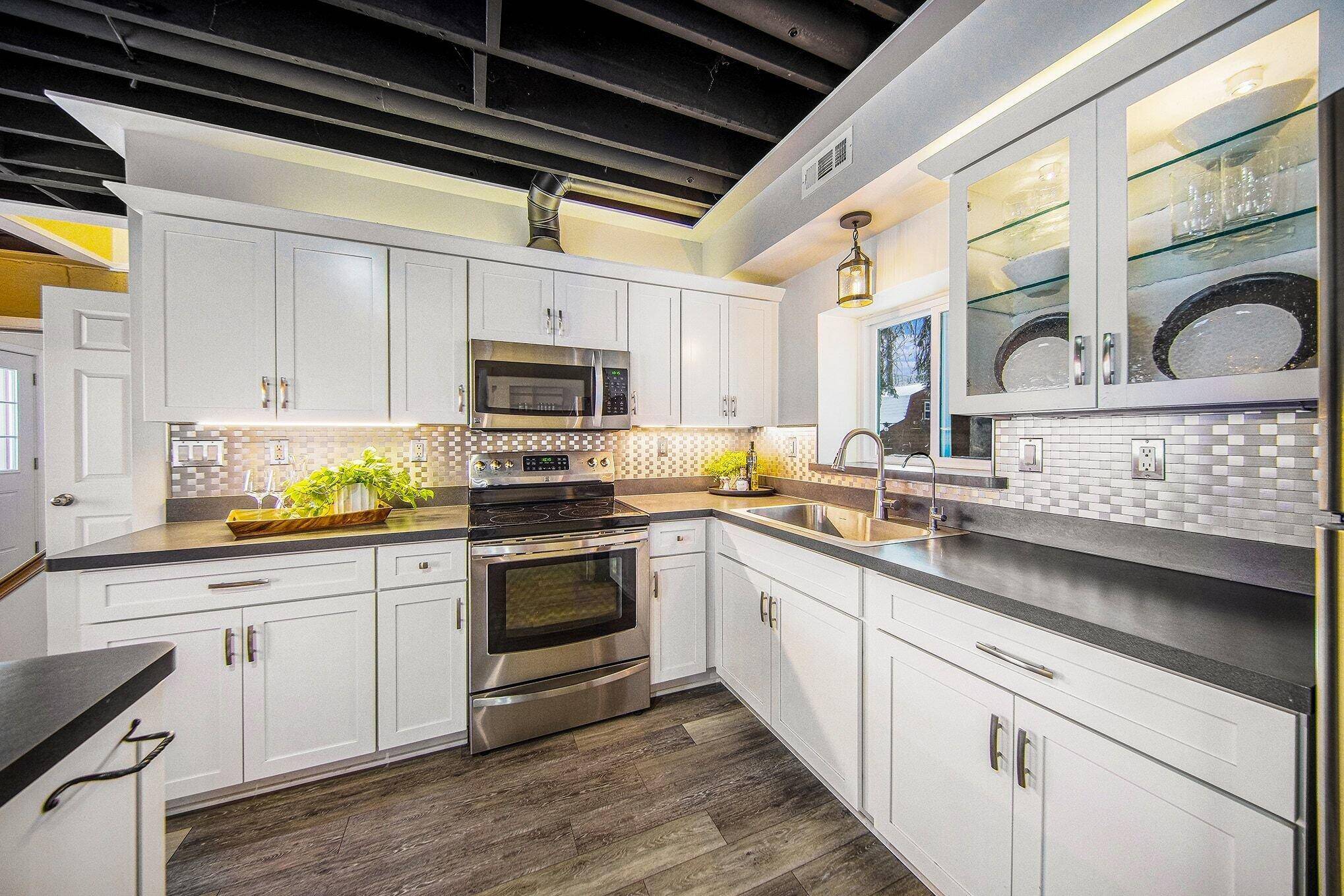 Ann Arbor, MI 48105,5990 Plymouth RD