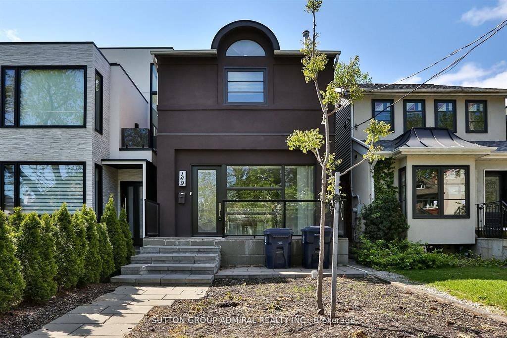 Toronto C04, ON M5M 1K8,169 Woburn AVE