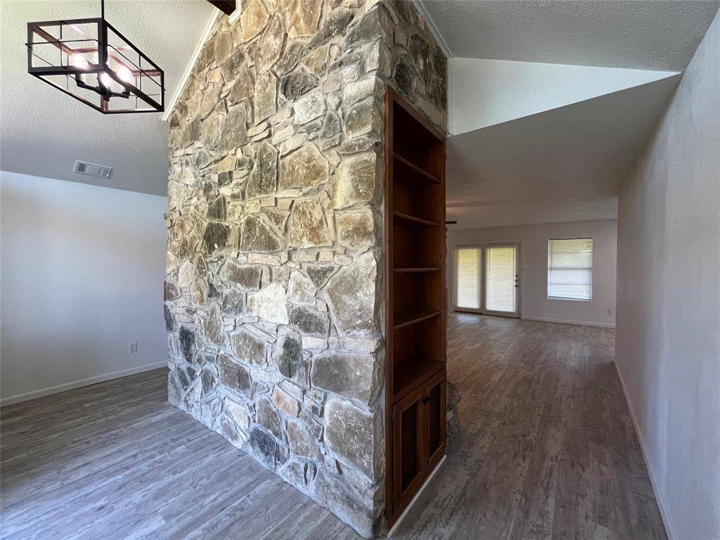 De Cordova, TX 76049,6415 Circo Drive