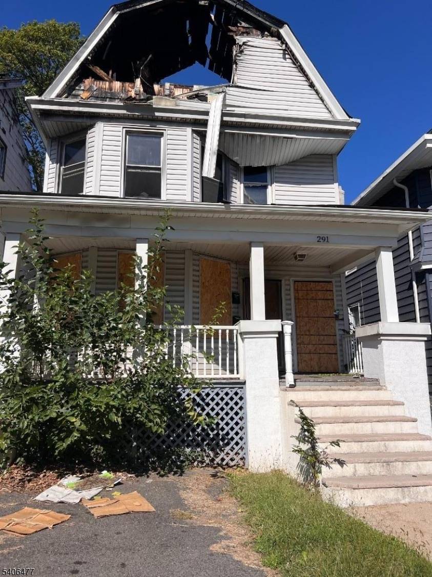 East Orange City, NJ 07017,291 Glenwood Ave