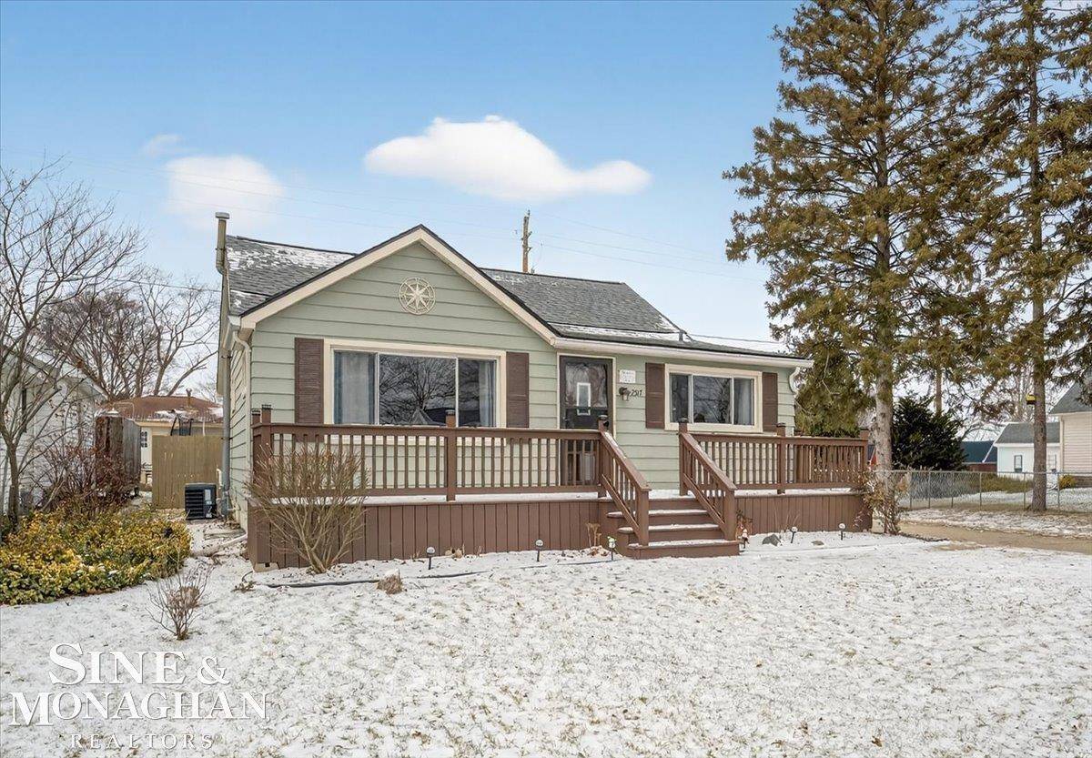 Port Huron, MI 48060,2517 16th AVE