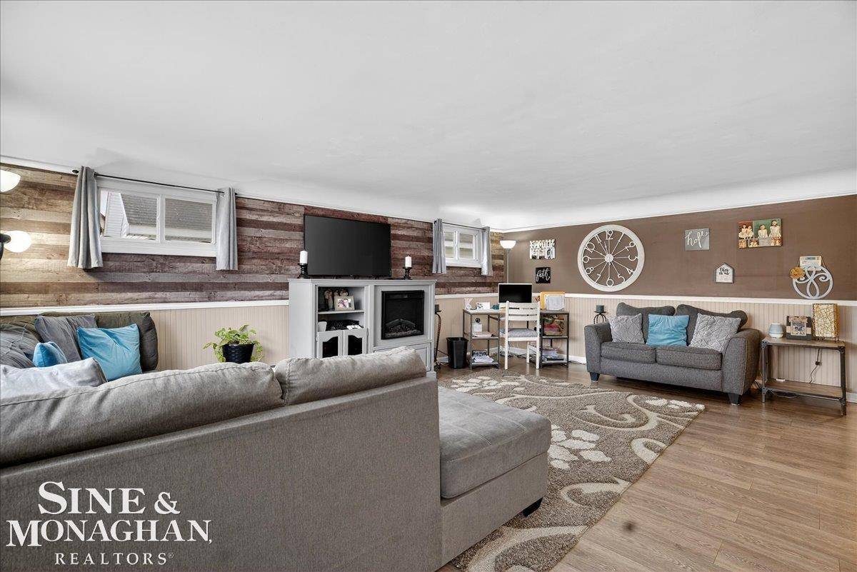 Port Huron, MI 48060,2517 16th AVE