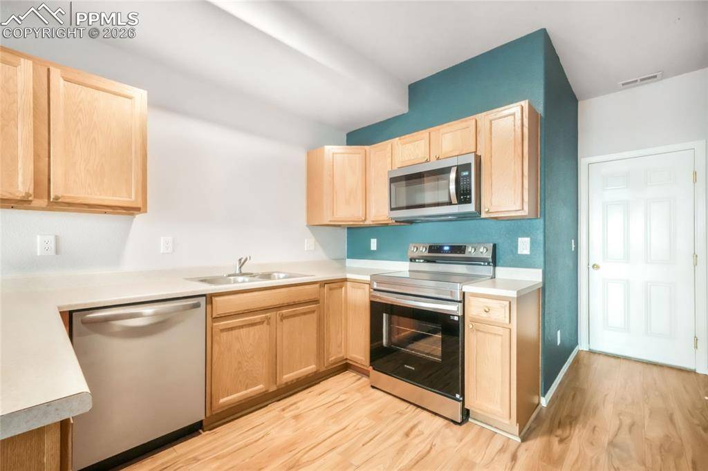 Colorado Springs, CO 80916,812 Hailey Glenn VW