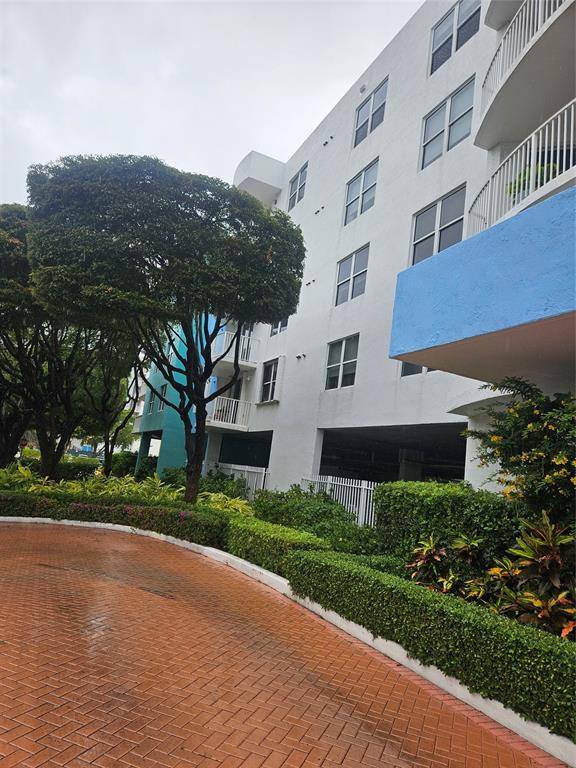 North Bay Village, FL 33141,1555 N Treasure Dr #210