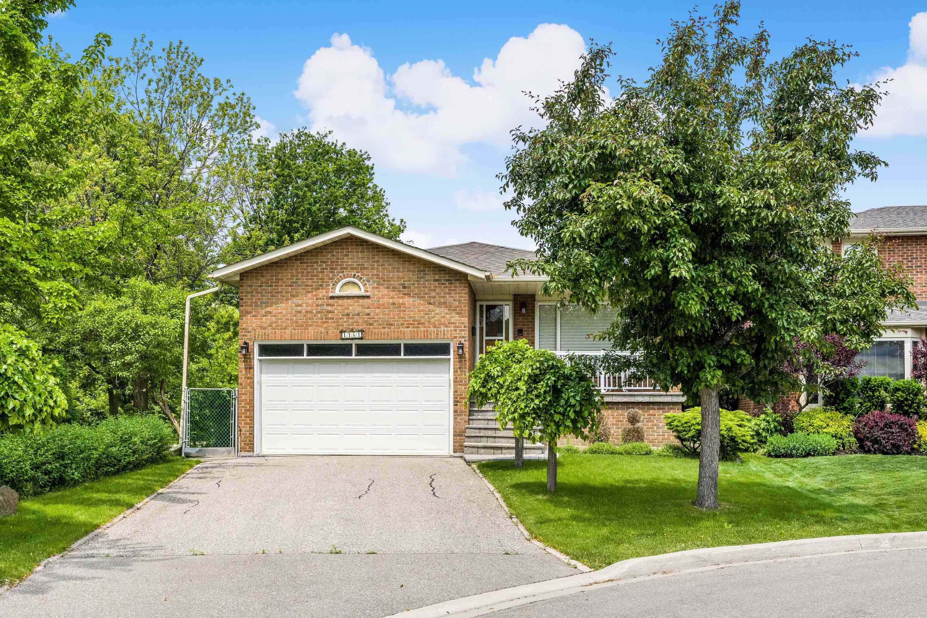 Mississauga, ON L4W 3N6,1161 Carlo CT