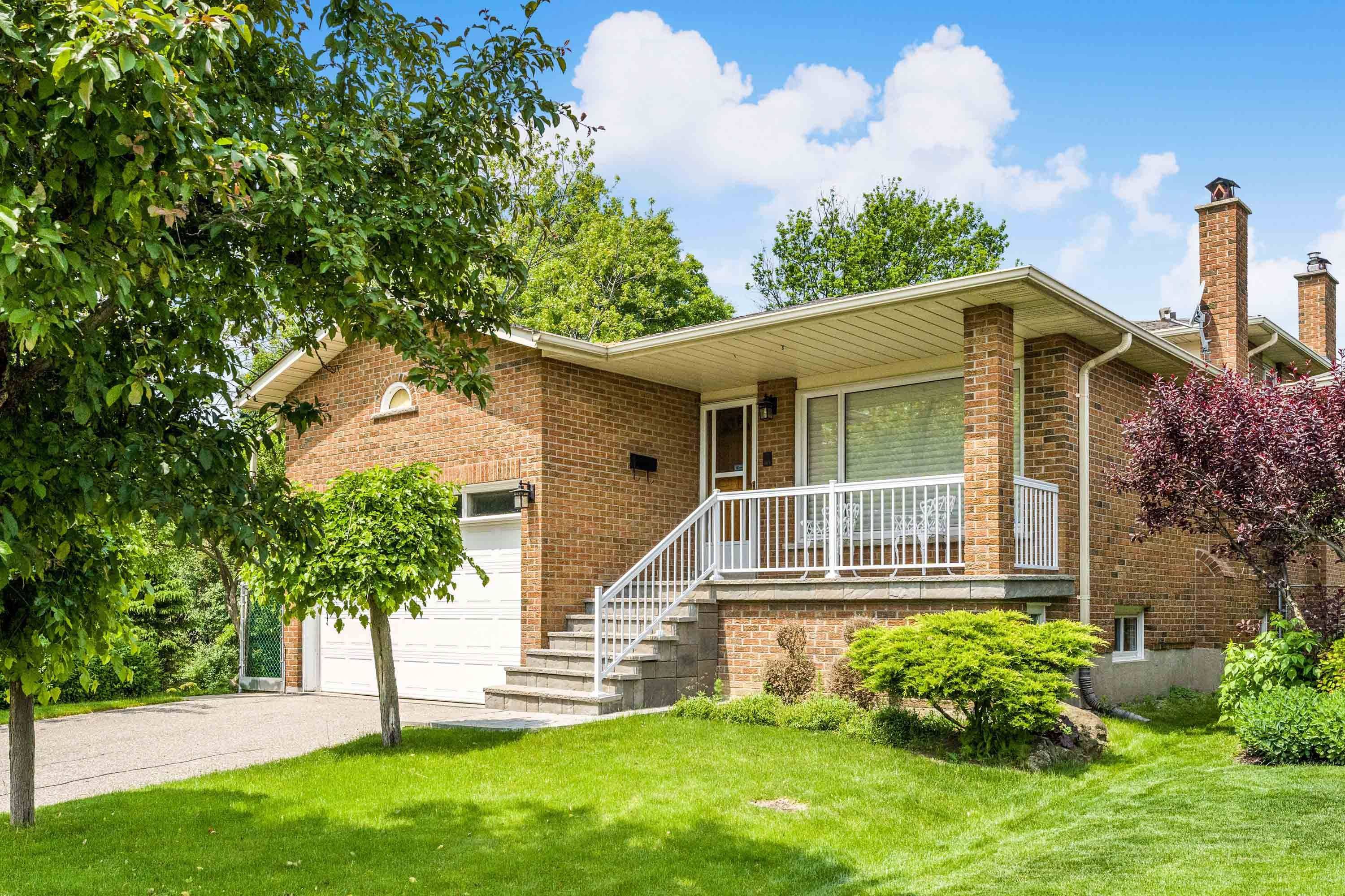 Mississauga, ON L4W 3N6,1161 Carlo CT
