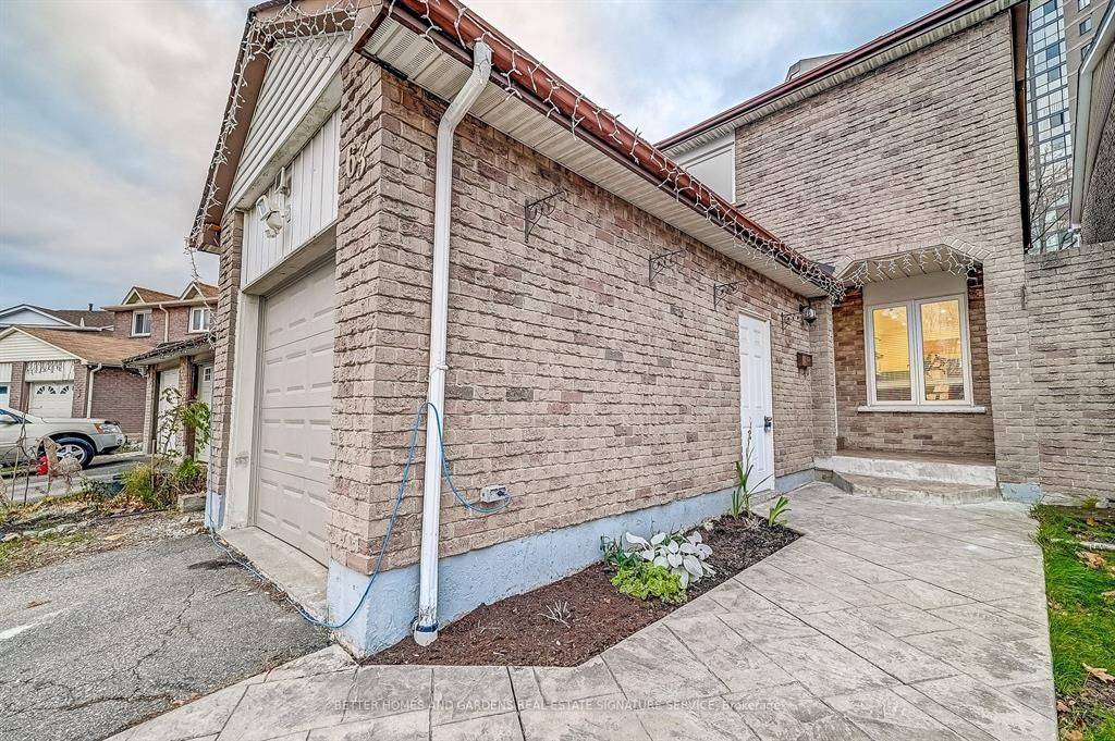 Mississauga, ON L4Z 1K8,63 Chalfield LN