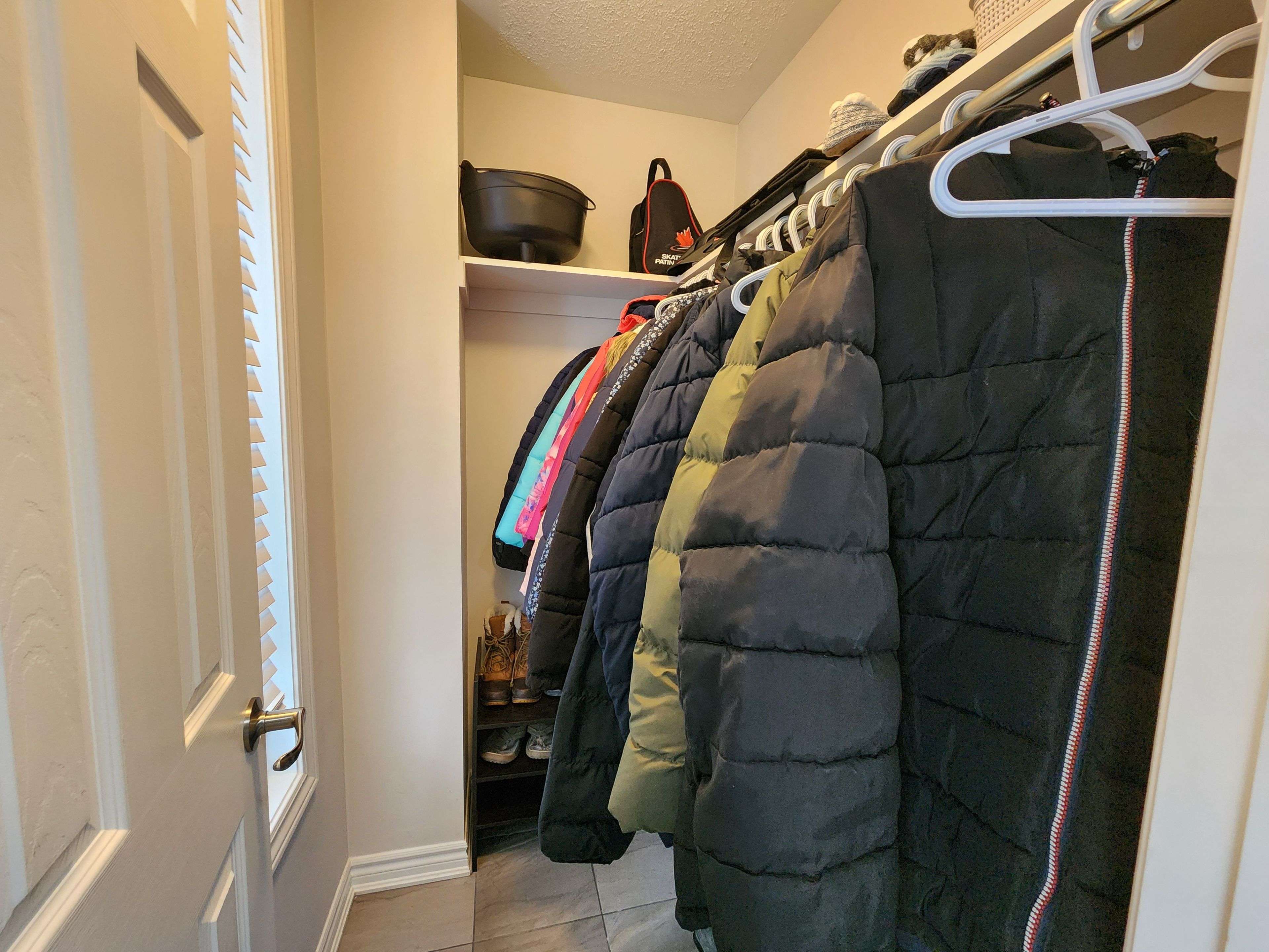 Kanata, ON K2V 0P9,689 ROUNCEY RD