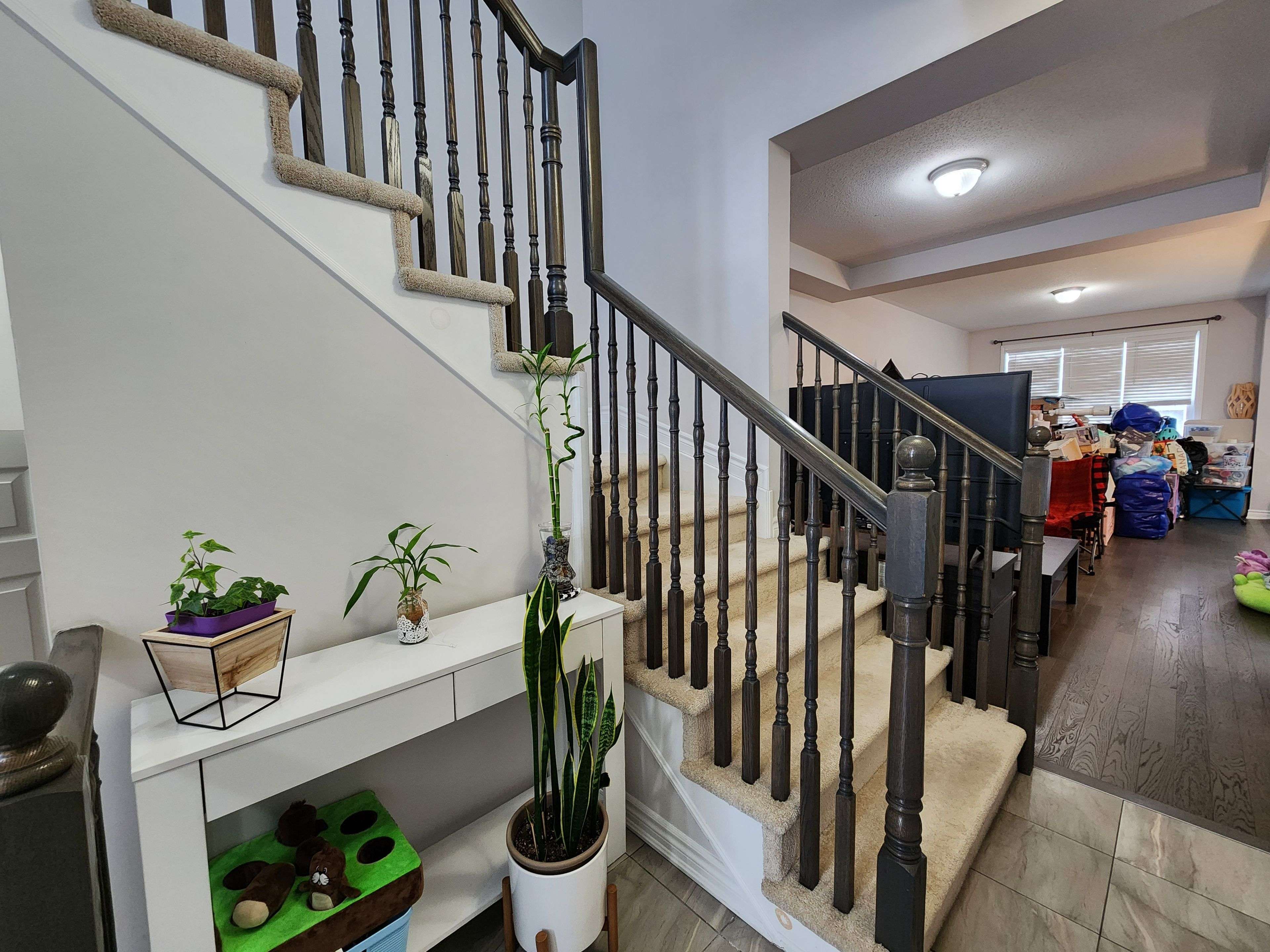 Kanata, ON K2V 0P9,689 ROUNCEY RD