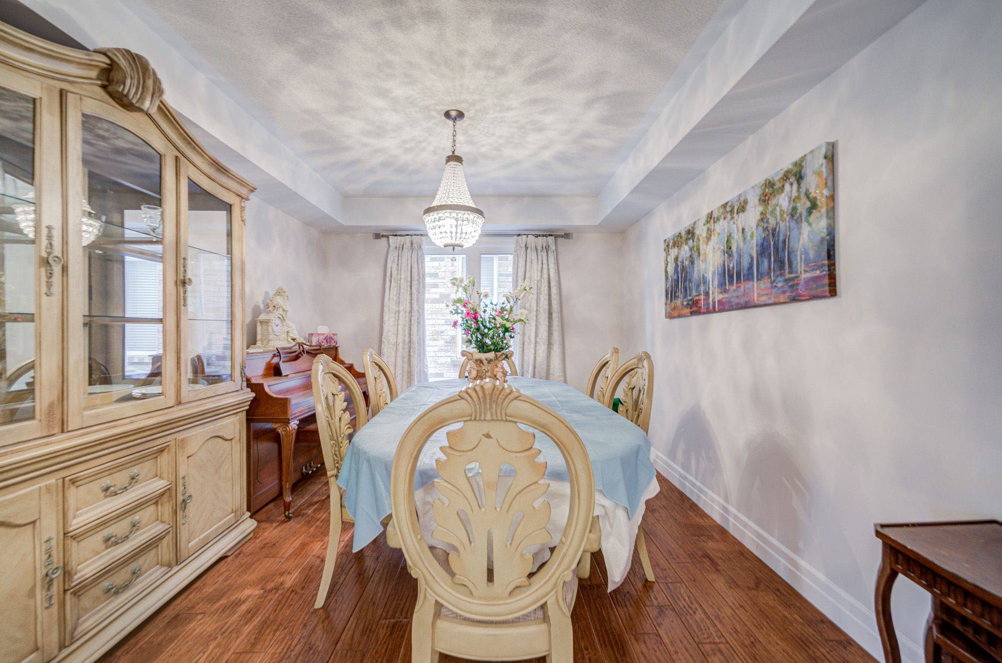 Hamilton, ON L9K 0E3,27 Cranston ST