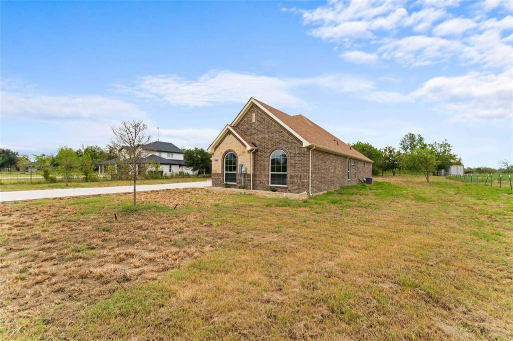 Oak Ridge, TX 75142,1085 Country Lane