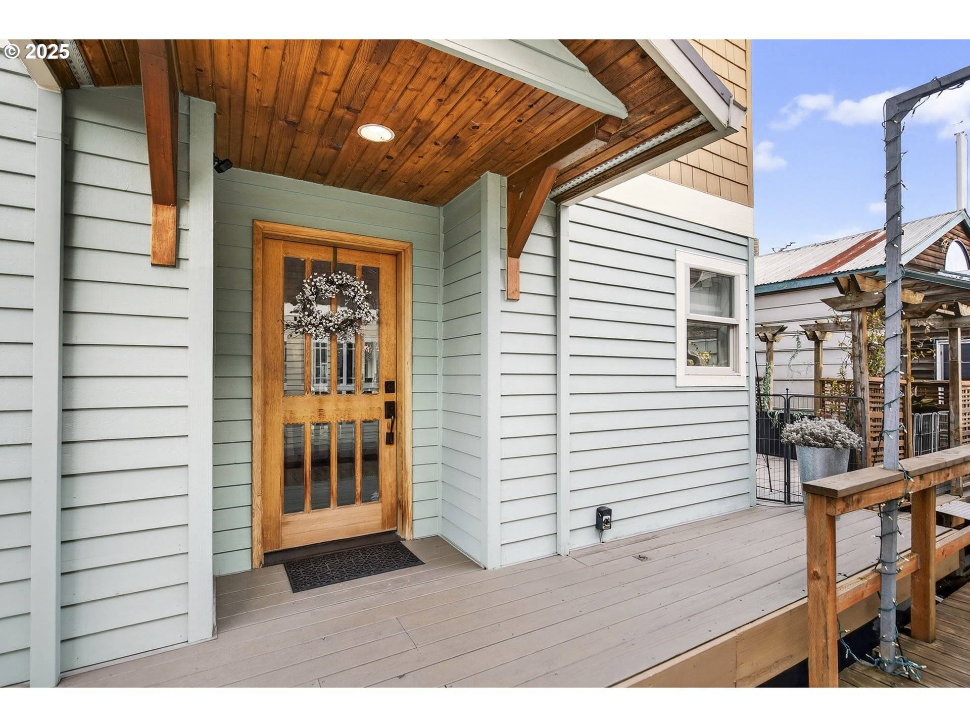 Portland, OR 97217,510 N Tomahawk Island DR