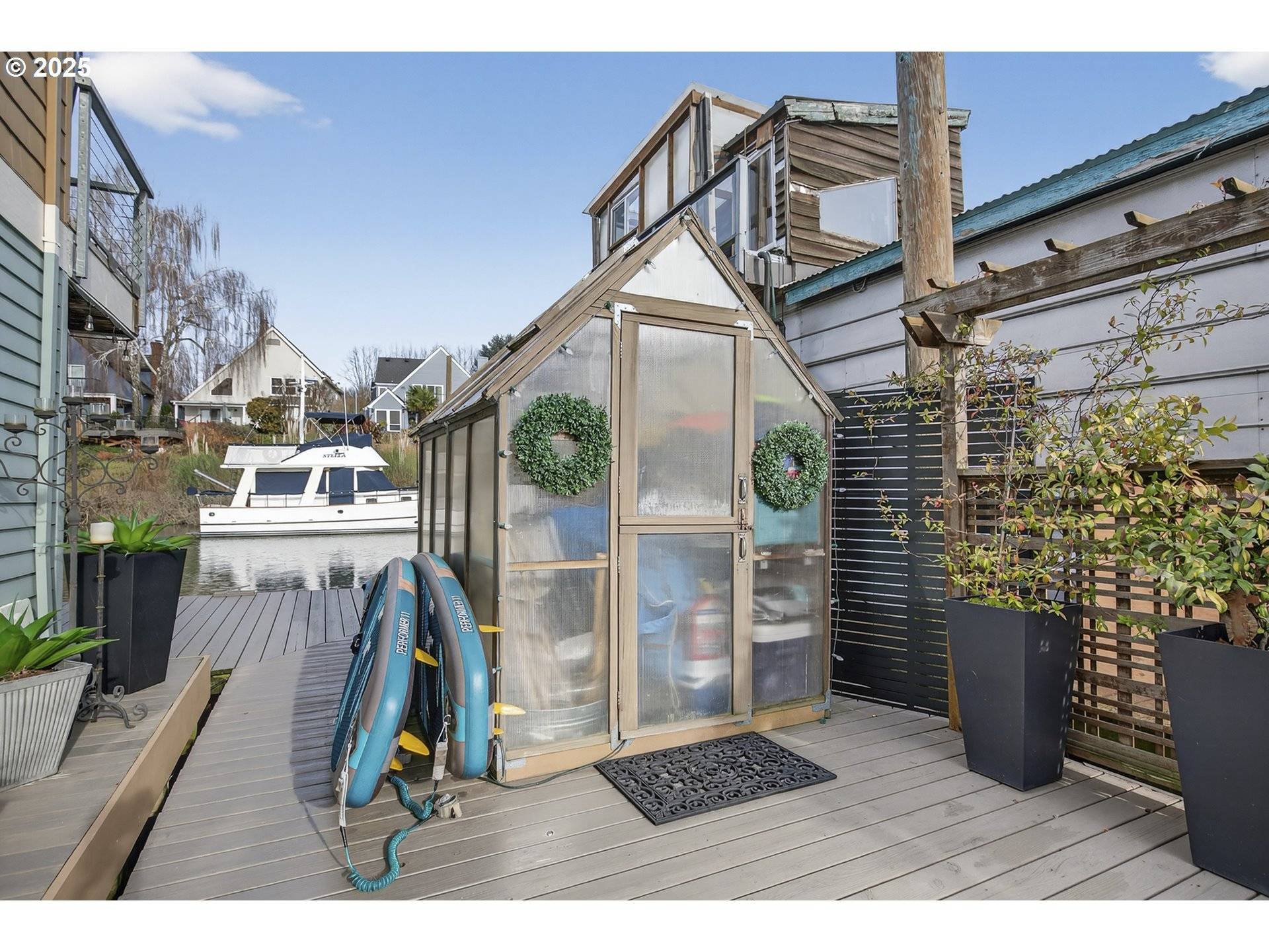 Portland, OR 97217,510 N Tomahawk Island DR