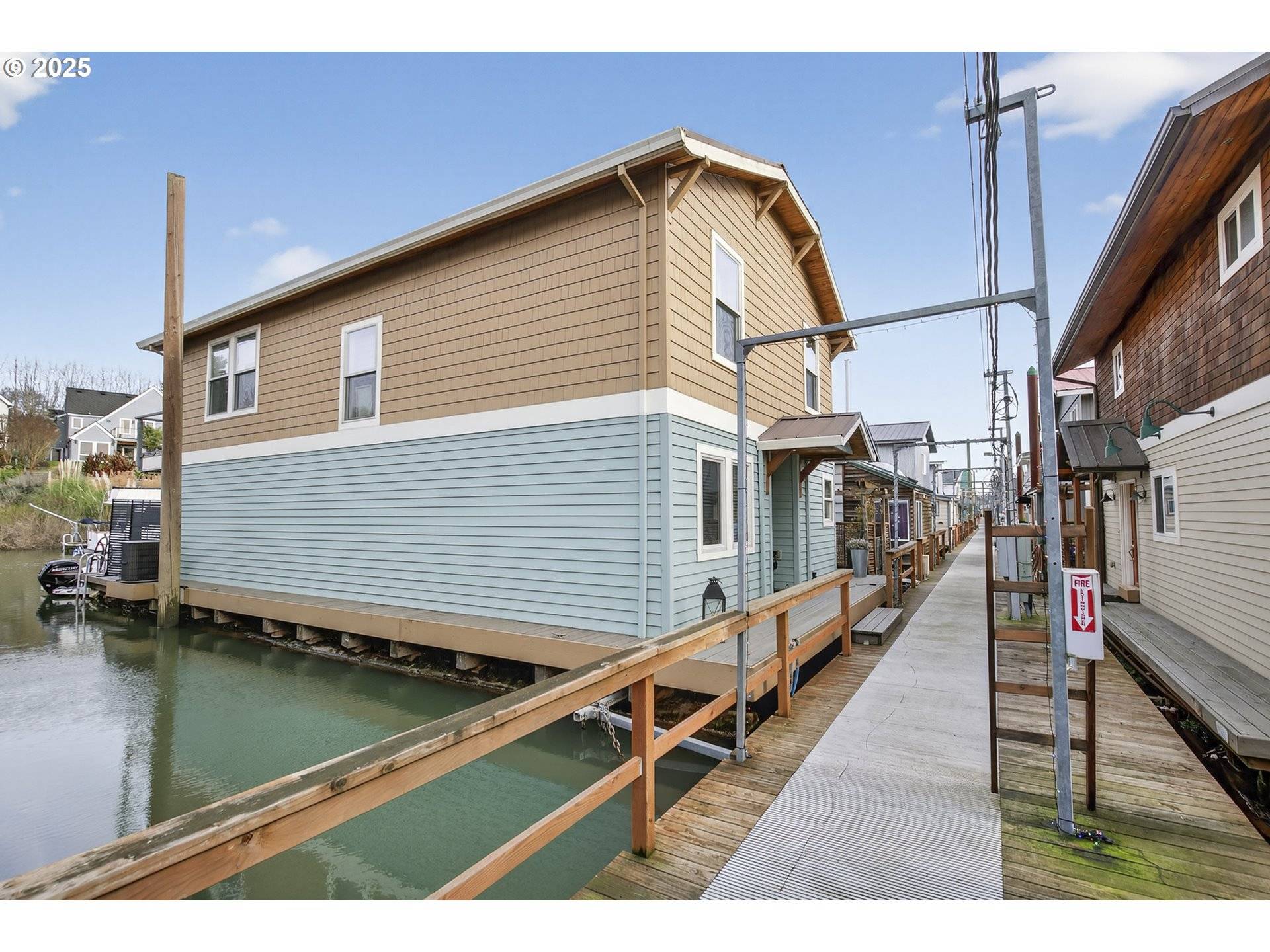 Portland, OR 97217,510 N Tomahawk Island DR