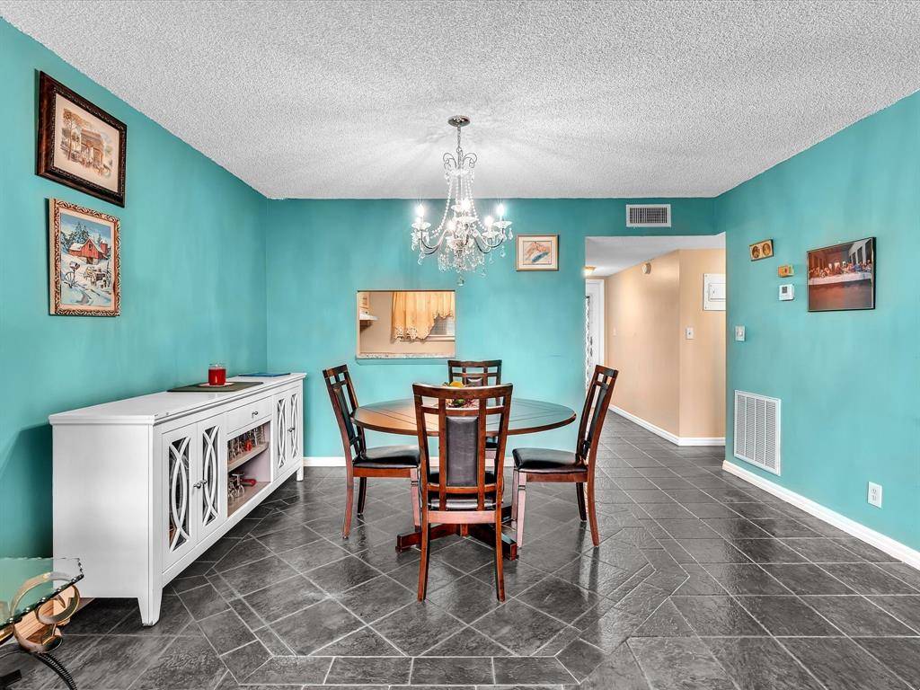 Margate, FL 33063,6570 Royal Palm Blvd #203J