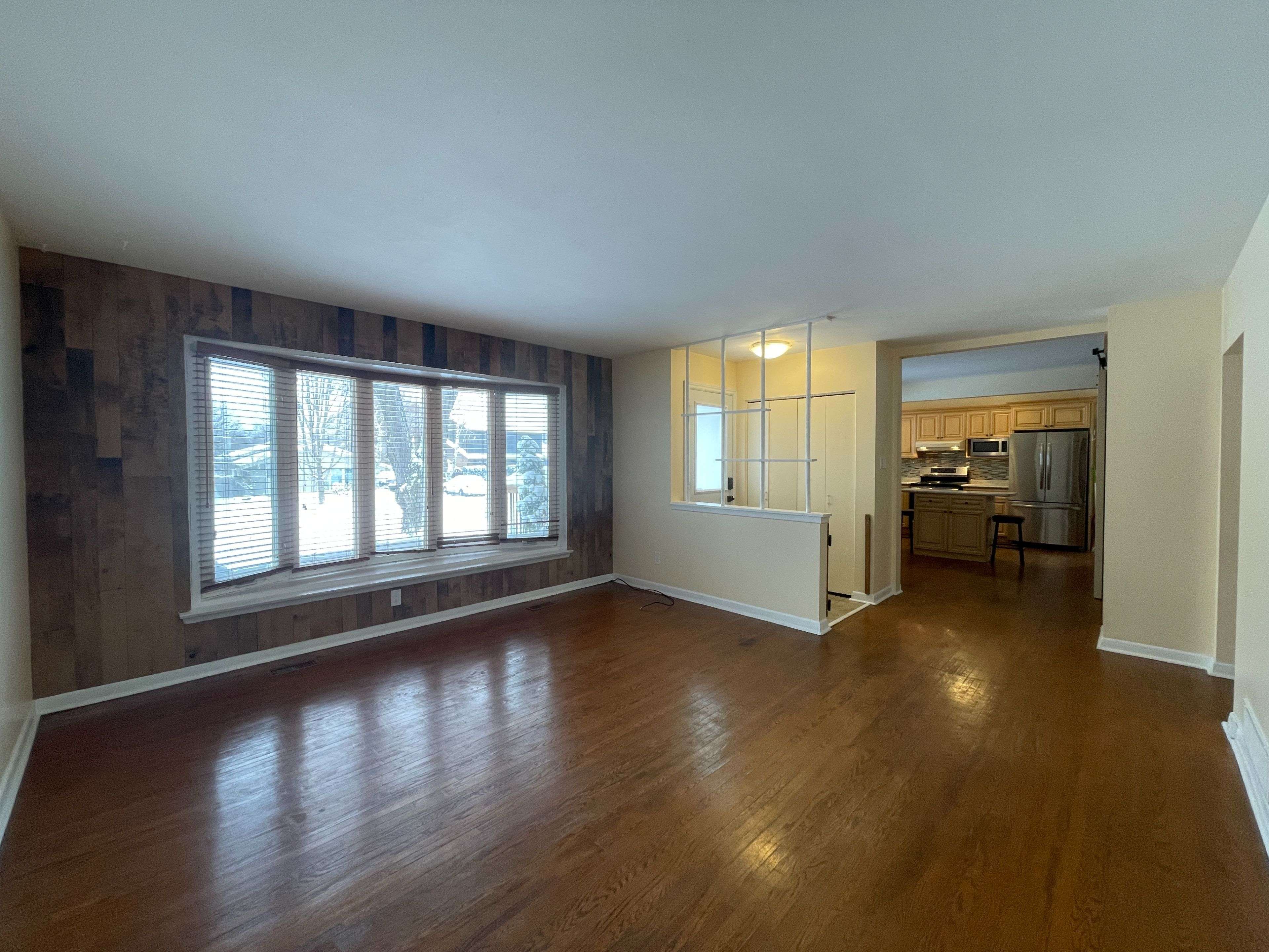 Milton, ON L9T 2G1,345 Maplewood CRES