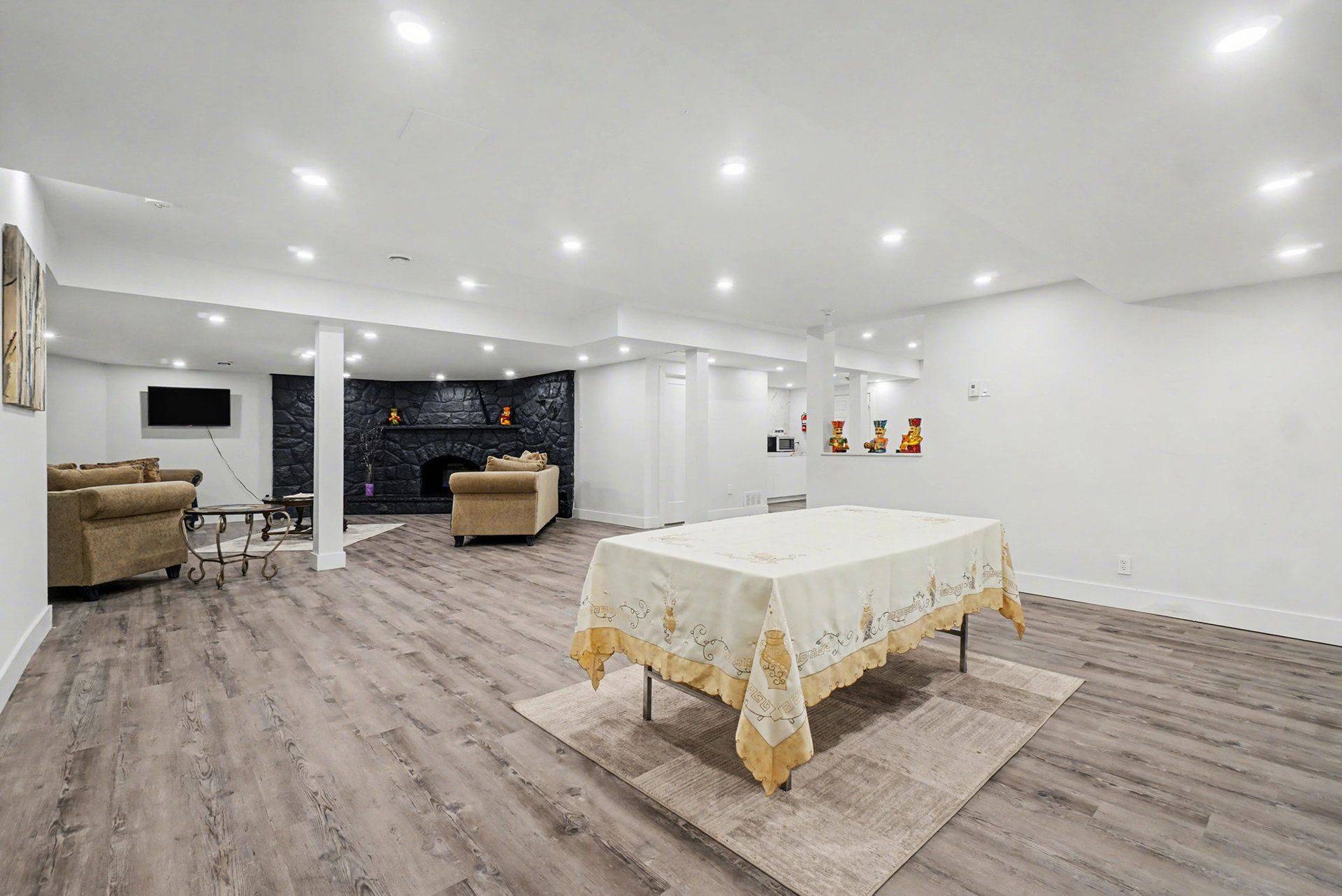 Manotick - Kars - Rideau Twp And Area, ON K4M 1B4,1570 River RD