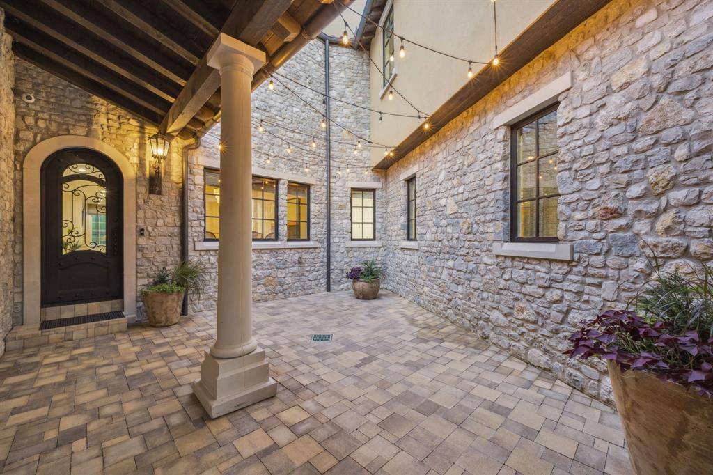 Westlake, TX 76262,24 Comillas Drive