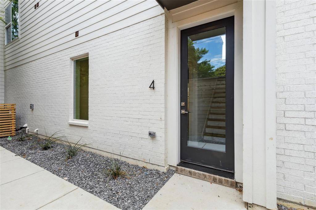 Dallas, TX 75214,6144 Oram Street #4