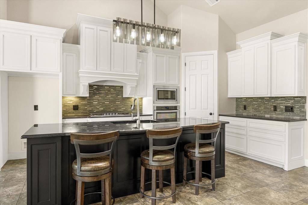 Granbury, TX 76049,3711 Lonesome Creek Road