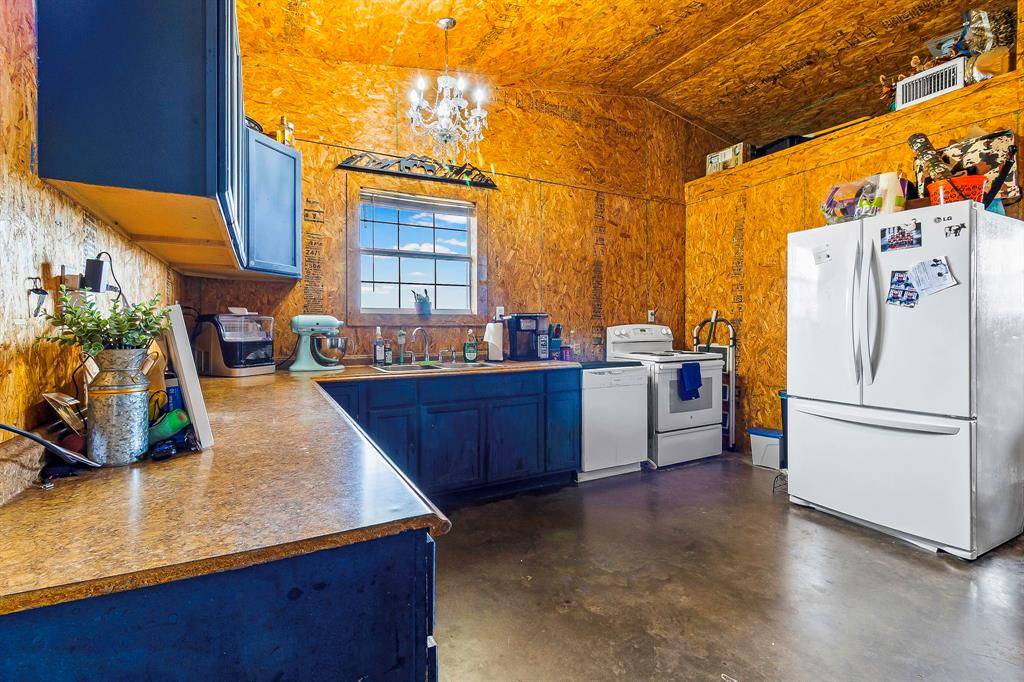 Mexia, TX 76667,491 LCR 437 #C