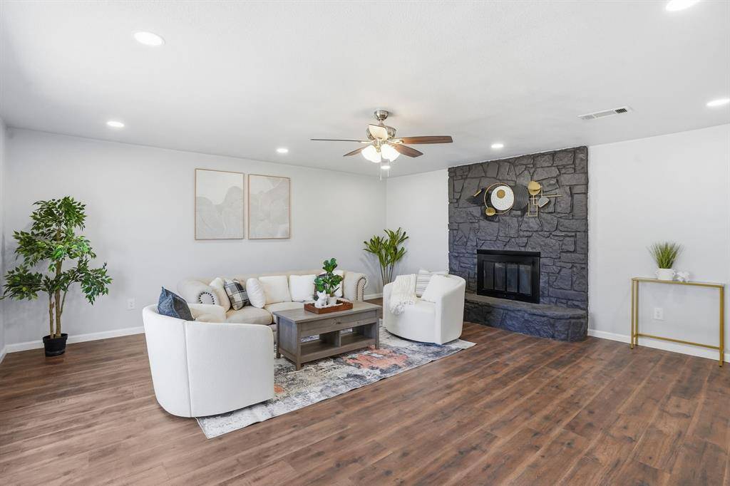 Arlington, TX 76017,4804 Green Hollow Drive