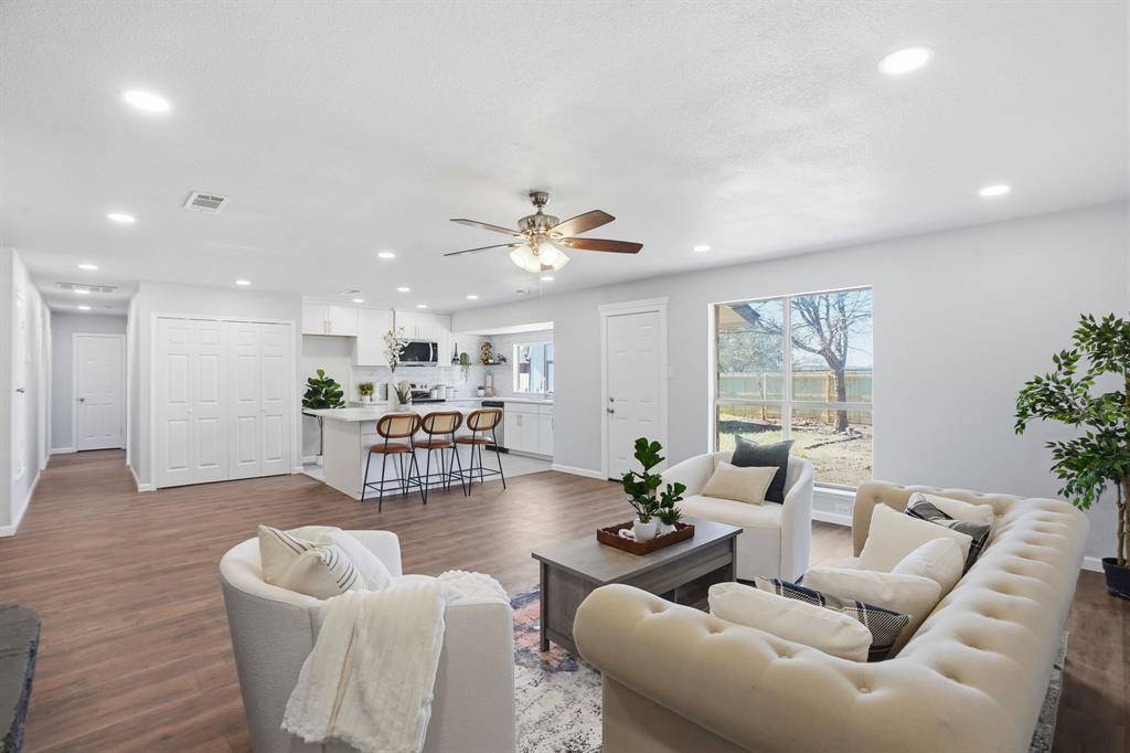 Arlington, TX 76017,4804 Green Hollow Drive